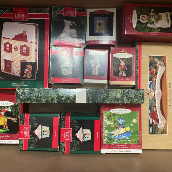 Roughly 62 Hallmark Ornaments. Various kinds. A few never out of the box.. - Picture 6 of 10